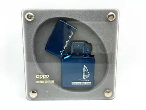 Estuche a color ZIPPO 2000 edición limitada y unidad interior encendedor azul con estuche de exhibición - Imagen 1 de 10