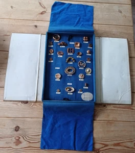 Sculpture Jewellery Ltd metal buckles sample display - circa 1938 - Picture 1 of 9