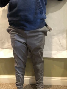 UNDER ARMOUR YOUTH MEDIUM GREY ATHLECTIC SWEATS - Picture 1 of 2