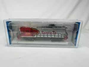 BACHMANN # 61252 ~ SANTA FE GP 50 LOCOMOTIVE W/8-WHEEL DRIVE # 8759~N SCALE - Picture 1 of 4