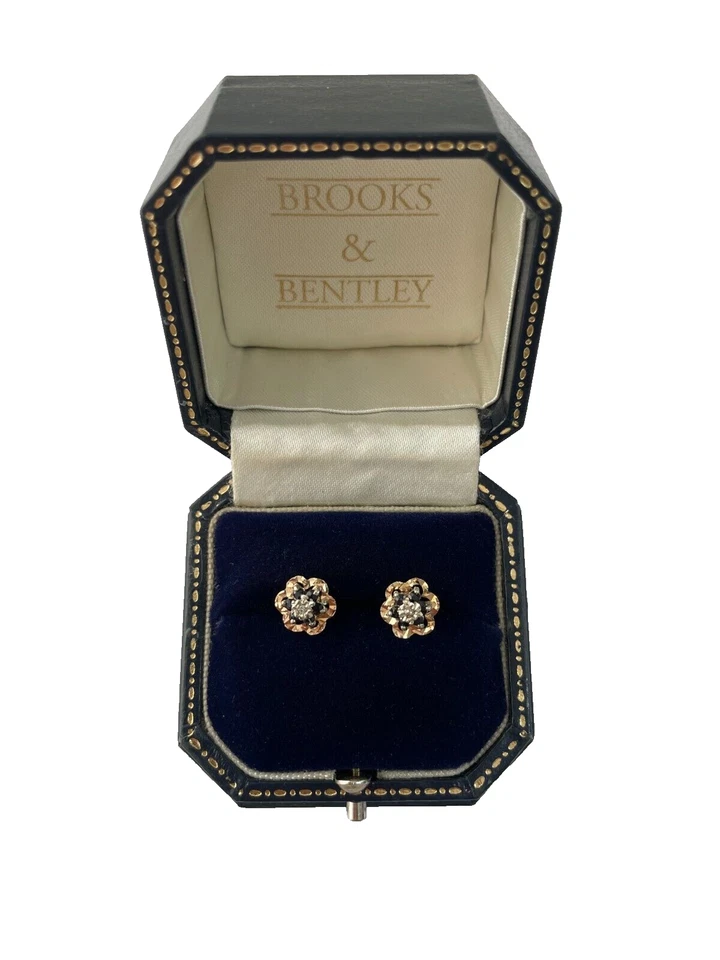 1992 Sapphire & Diamond Earrings 9ct Gold Stud Flower Cluster Vintage Earrings - Image 1 of 4