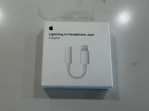 Apple Adattatore da Lightning a Jack Cuffie 3.5mm - Modello A1749 MMX62AM/A - Nuovo - Foto 1 di 6