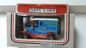LLEDO Days Gone - DG6 Aeroplane Jelly Company - Van Modello 'T' CON FIGURE - Foto 1 di 2