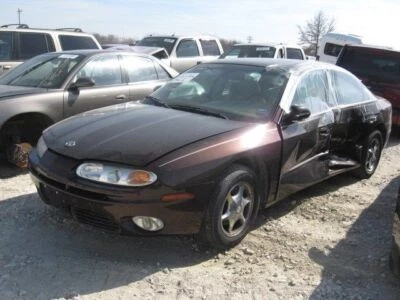 Conjunto de luz trasera derecha usado se adapta a: Oldsmobile Aurora 2001 cuarto panel montaje Foto 1 de 4