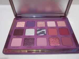 NIB NATASHA DENONA LTD ED 16 SHADE ROXA PALETTE~PURPLES - Picture 1 of 2