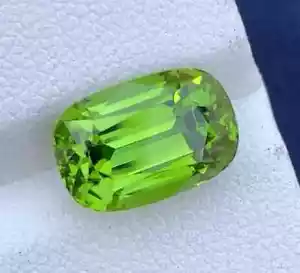Cuscino VVS 5,33 CT pietra preziosa peridoto verde naturale taglio dal Pakistan - Foto 1 di 4