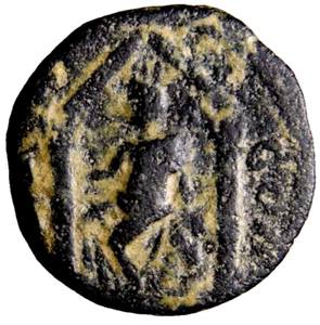 Petraea, Petra. Elagabalus. Æ (6.93 g), AD 218-222. Tyche Seated Temple Judaea - Picture 1 of 4