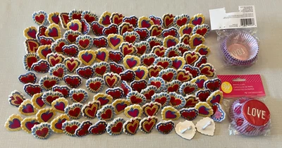 273 Heart Rings DecoPac Cupcake & Wilton Baking Paper Liners Valentine’s Day LOT - Image 1 of 4