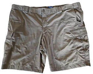5.11 Tactical Series Cargo Shorts Mens Olive Green Size 50 9.5" Inseam - Picture 1 of 7