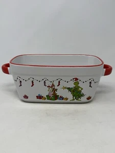 Plato para hornear The Grinch Christmas 9” x 5” Nuevo horno de borde con asas rojas navideñas - Imagen 1 de 13