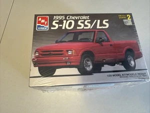 S-10 SS /LSChevy Truck Vintage Sealed Kit!! - Picture 1 of 4