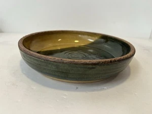 Linda Ippel bowl Studio Pottery Green Signed - Picture 1 of 3