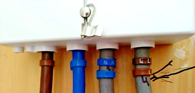 Electricity Meter Seals.  Identification Tie Wraps. Includes 2 Seals and Wires - Image 1 of 4