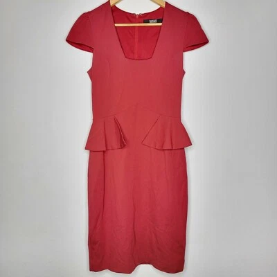 Vestido de Fiesta Badgley Mischka Talla 4 Rojo Sólido Cuello Cuadrado En Niveles Bodycon Midi Foto 1 de 4