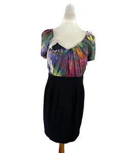 HOLLY WILLOUGHBY STUNNING FITTED DRESS MULTICOLOURED ZIP V-NECK UK 14 BRAND NEW - Picture 1 of 12