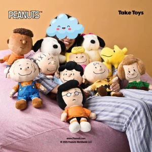 Muñeca de Peluche Peanuts Snoopy Belle Woodstock Charlie Brown 20 cm Exclusiva de Tailandia - Imagen 1 de 17