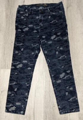 Pantalones de mezclilla Soft Surroundings talla L pequeños grandes azules camuflados pierna recta longitud completa Foto 1 de 4