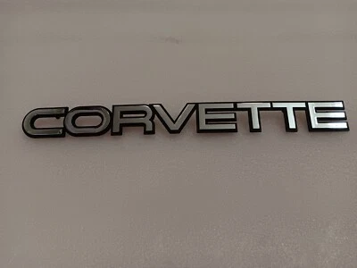 Corvette 1984-1996 parachoques trasero emblema letras placa C4  Foto 1 de 4