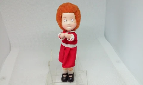 Vintage LITTLE ORPHAN ANNIE 4 3/4" Clip On Figure Applause Knickerbocker 1982 Cover