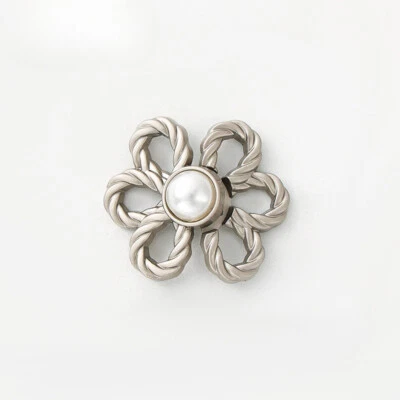 A Pair of Alloy Flower Faux Pearl Button Beaded Hollow Out Sewing Accessories - Image 1 of 4