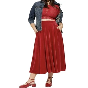 NEW Torrid Size 2X Tea Midi Pull On Velvet A Line Skirt in Jester Red Pockets - Picture 1 of 7