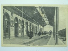 TRAPANI CITTA'-INTERNO STAZIONE-macchia sul retro-A32-192