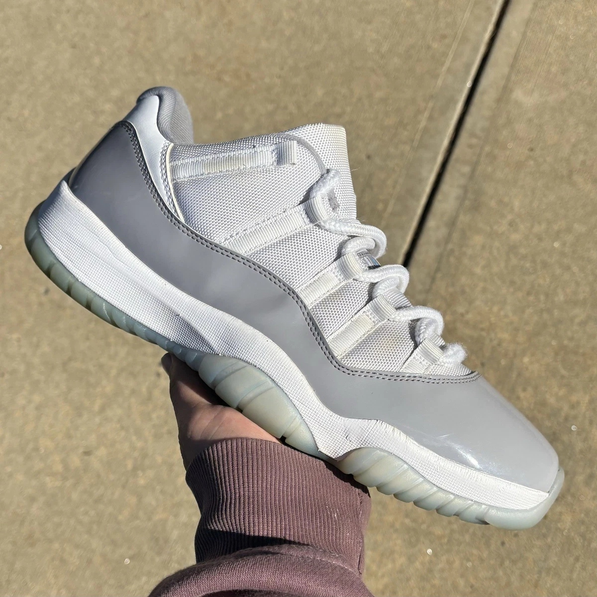 新品未使用　エアジョーダン11 LOW セメントグレー　28.5cm Nike Air Jordan 11 Low 