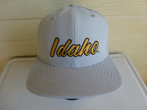 Vintage New Era Pro Modell IDAHO College Football eng anliegende Mütze 71/8 bestickt USA 80er - Bild 1 von 9