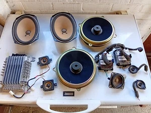 Juego de altavoces estéreo y amplificadores RX8 Bose - Imagen 1 de 1