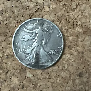 walking liberty half dollar 1942 Silver - Picture 1 of 2