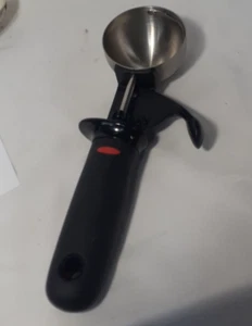 OXO Good Grips Trigger Scoop - Stainless Steel - Dishwasher Safe, Portion - Picture 1 of 6