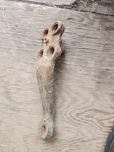 1979-1985 Toyota Pickup Solid Axle Front Passenger Side Steering Knuckle Arm - Picture 1 of 3