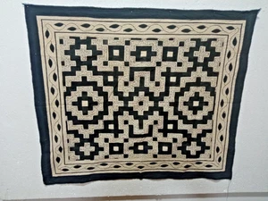 Shipibo Native hand painted old kene design cloth (natural dyes) 109 - Picture 1 of 2