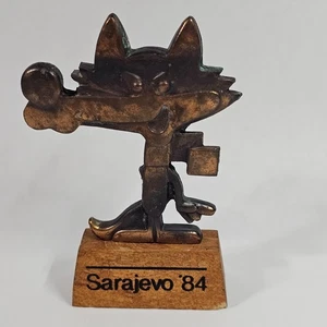 1984 Winter Olympic Games Sarajevo Vucko Metal Figurine Mascot Yugoslavia 4" - Picture 1 of 10