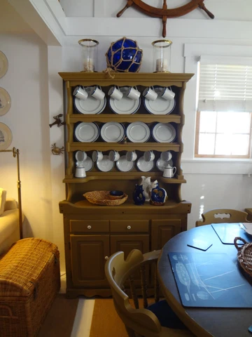 ETHAN ALLEN PINE WOOD SIDEBOARD CHINA CABINET CUPBOARD DRY SINK TABLE DRESSER Cover