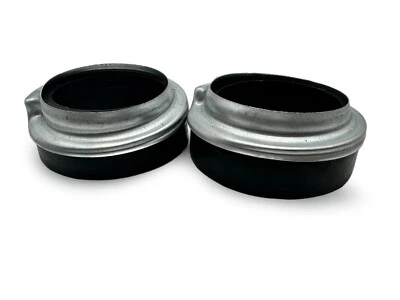 Revestimiento de muelle Lada Niva + bandeja de muelle para muelles traseros (elevación) - goma - Imagen 1 de 4