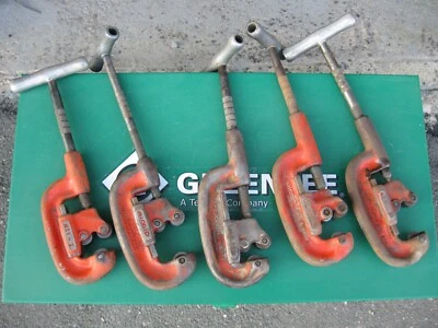 RIDGID 2A 1/8"-2" HEAVY DUTY PIPE CUTTER - Image 1 of 2