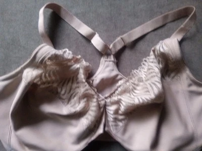 Sujetador con aros 40H Glamorise Style 2246 cierre frontal ribete de encaje copas anidadas completas Foto 1 de 4