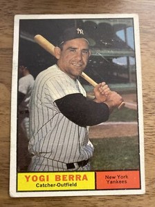 1961 Topps - #425 Yogi Berra EX New York Yankees