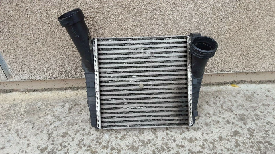 Intercooler turbo izquierdo Volkswagen Touareg TDI 2003-2008 intercooler OEM V100 Foto 1 de 4