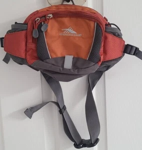 High Sierra Fanny Pack Waist Lumbar Hiking Backpacking - Picture 1 of 5