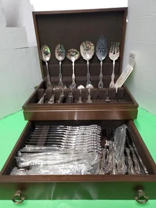 1881 ROGERS SILVERPLATE BY ONEIDA 95 Pieces - Picture 1 of 12