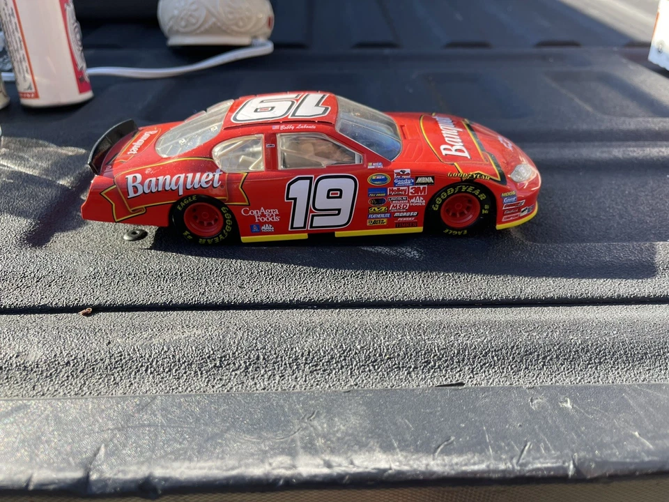 Bobby Labonte #19 Conagra/Banquete Acción Modelo NASCAR Foto 1 de 4