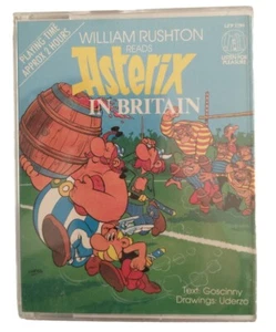 VTG Asterix In Britain Cassette Tape Read By William Rushton Book On Tape RARE - Foto 1 di 4