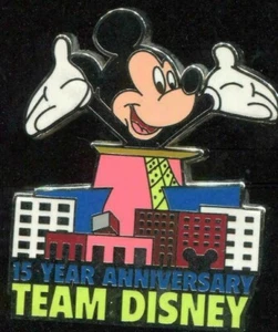 Disney Pin: WDW - 15 Jahre Jubiläum Team Disney - Bild 1 von 1