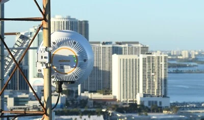 Mimosa B24 Backhaul Radio PTP MIMO 4X4 24 GHz 1.5 Gbps Integrated Antenna 33 dBi - Image 1 of 3