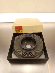Proiettore Vintage NOS Kodak Carousel Transvue 140 35mm Vassoio Scorrevole + Scatola Originale - Foto 1 di 6