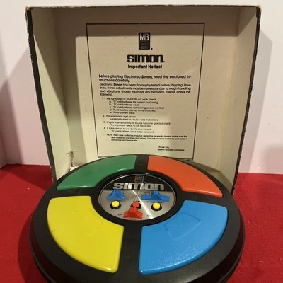 Milton Bradley Simon 1978 Vintage Juego de Memoria Controlada por Computadora Edición 4850 Foto 1 de 4