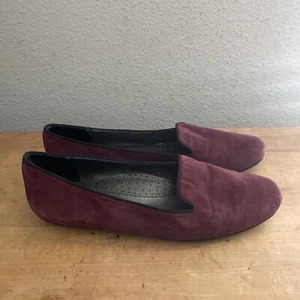NEIMAN MARCUS Selene Burgundy Velvet Suede Leather Women’s Flats Size 8M - Picture 1 of 12