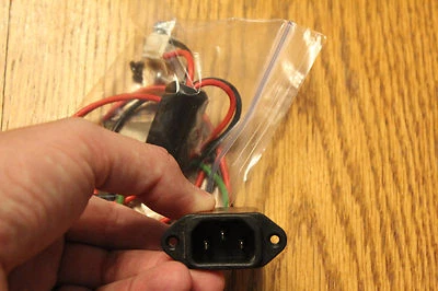 RCA L46WD22YX11 46" LCD TV enchufe de alimentación y cable Foto 1 de 2